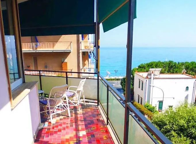 Apartamento Ampio Molto Confortevole, 7 Posti Letto *