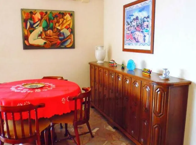 Apartamento Ampio Molto Confortevole, 7 Posti Letto